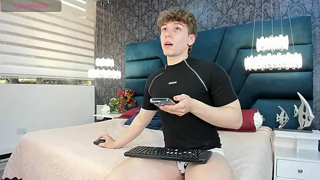 TaylerWhite online show from March 2026 11:44:02 AM