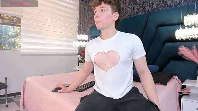 TaylerWhite online show from May 2026 12:55:02 PM