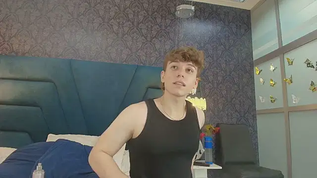 TaylerWhite online show from April 2026 12:01:02 PM