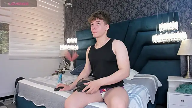 TaylerWhite online show from June 2026 11:52:02 AM