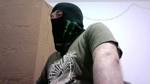 Black Scorpion91 online show from October 2025 06:18:02 PM