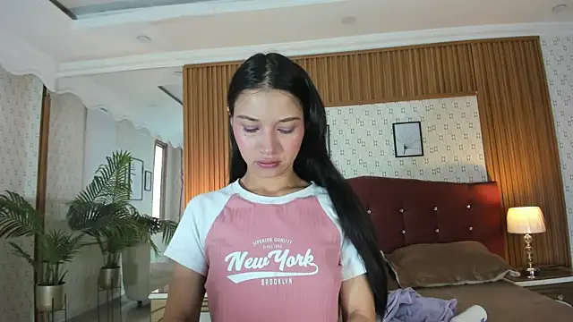 Sophie Calloway online show from March 2026 02:16:01 PM