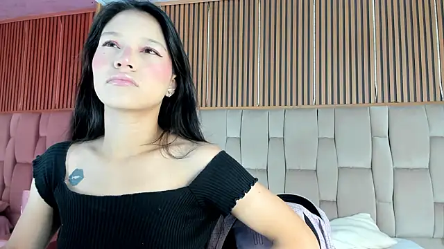 Sophie Calloway online show from February 2026 02:05:01 PM