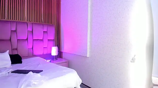 Sophie Calloway online show from January 2026 02:09:02 PM