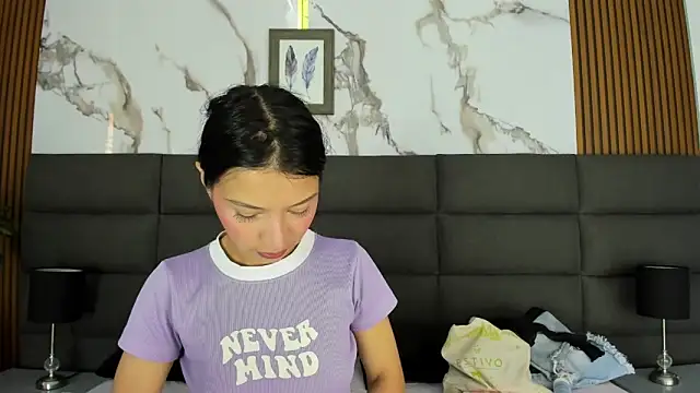 Sophie Calloway online show from March 2026 02:51:02 PM