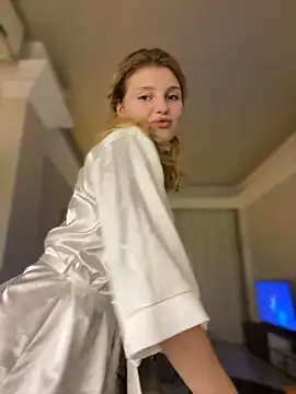 Emaline Fane online show from October 2025 05:46:02 PM