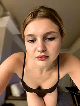 Emaline Fane online show from October 2025 05:32:02 PM