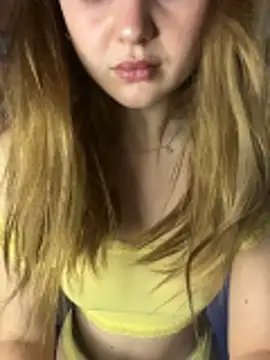 Emaline Fane online show from April 2026 09:05:01 PM