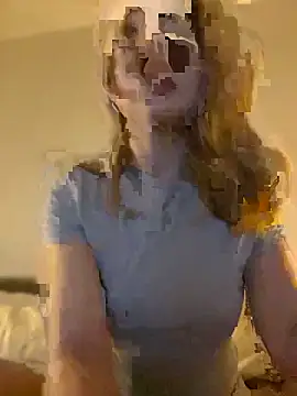 Emaline Fane online show from November 2025 07:06:01 PM