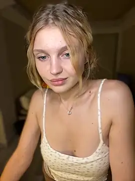 Emaline Fane online show from September 2025 05:18:02 PM