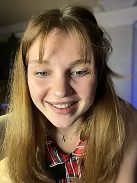 Snapshot of Emaline_Fane chatting on June 2026 06:35:01 PM Emaline Fane online show from June 2026 06:35:01 PM