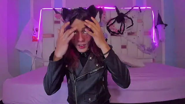 MilkWhore1 online show from October 2025 08:30:02 PM