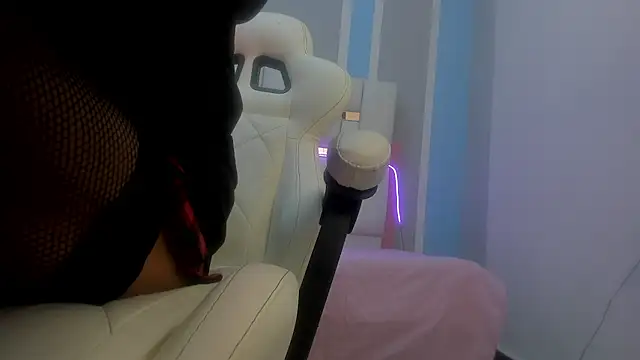 MilkWhore1 online show from February 2026 07:24:01 PM