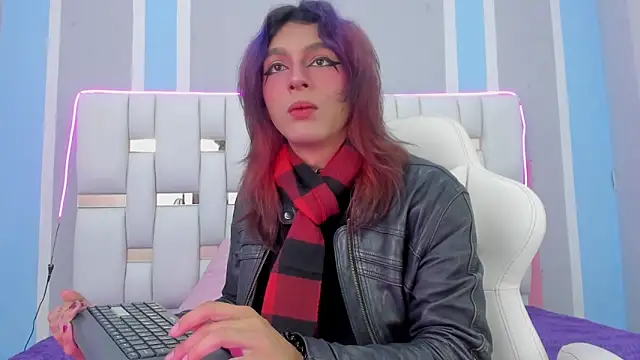 MilkWhore1 online show from November 2025 07:17:02 PM