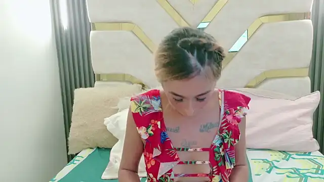 charlotte phaeton online show from December 2025 12:43:01 AM