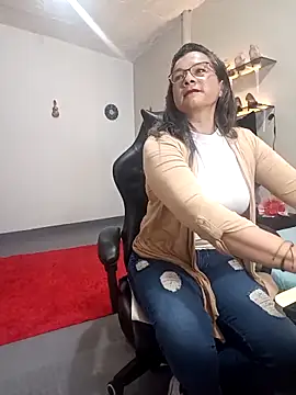 SolVegaNaciente online show from November 2025 04:01:02 AM