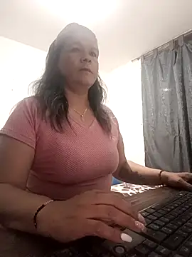 SolVegaNaciente online show from January 2026 02:28:02 AM