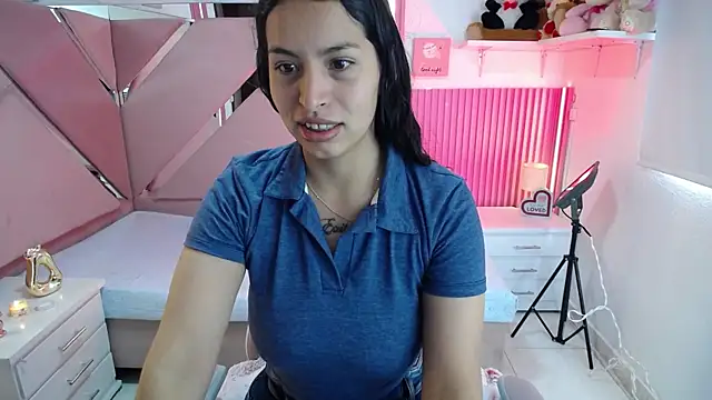 Mia garcia28 online show from May 2026 01:12:02 PM