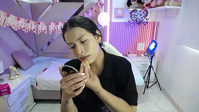 Mia garcia28 online show from February 2026 07:58:01 PM