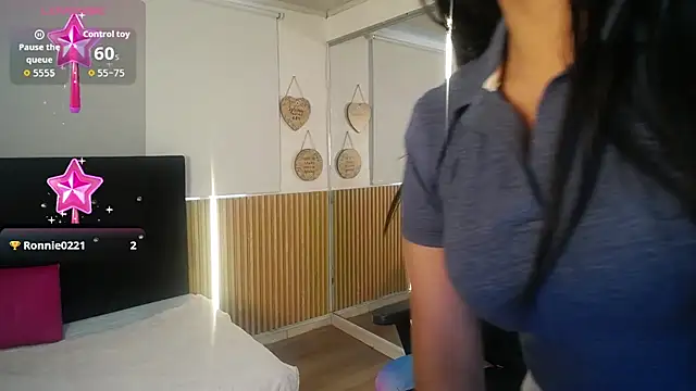 Mia garcia28 online show from January 2026 08:45:01 PM