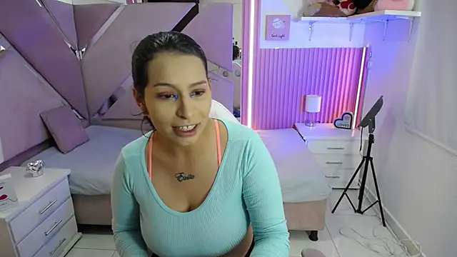 Mia garcia28 online show from November 2025 07:08:01 PM