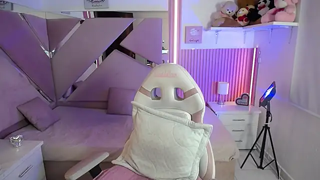 Mia garcia28 online show from November 2025 07:29:02 PM