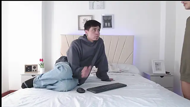 Snapshot of Sweet_paradisex chatting on November 2025 01:26:02 PM Sweet paradisex online show from November 2025 01:26:02 PM