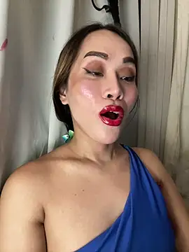 RomanticPearlTS online show from May 2026 12:25:01 PM