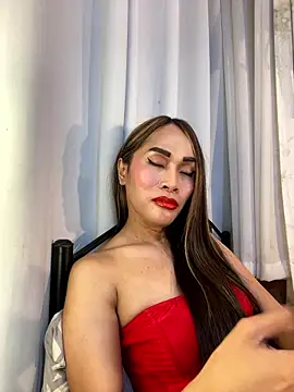 Snapshot of RomanticPearlTS chatting on January 2026 04:05:02 AM RomanticPearlTS online show from January 2026 04:05:02 AM