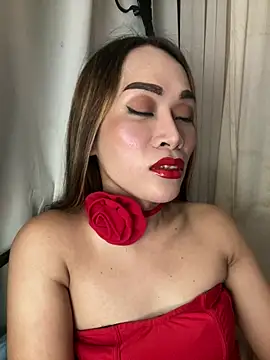 RomanticPearlTS online show from May 2026 12:19:01 AM