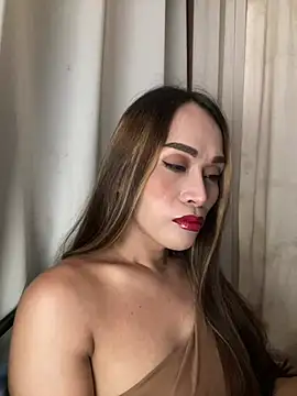 RomanticPearlTS online show from May 2026 12:24:02 AM