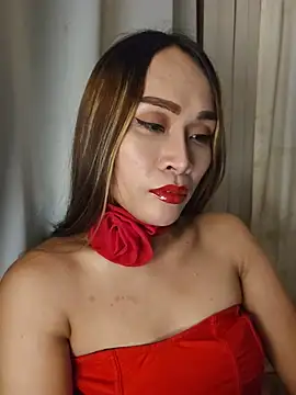 RomanticPearlTS online show from May 2026 12:45:01 AM