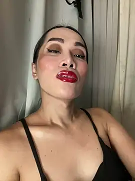 RomanticPearlTS online show from May 2026 01:06:01 PM