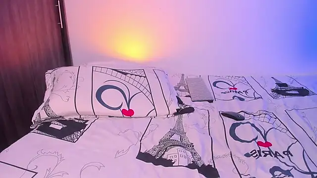 tommy steelee online show from November 2025 06:29:02 AM