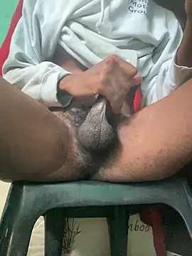 Snapshot of Eyebrows12 chatting on March 2026 10:48:02 AM Eyebrows12 online show from March 2026 10:48:02 AM