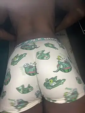 Snapshot of Eyebrows12 chatting on April 2026 10:05:02 PM Eyebrows12 online show from April 2026 10:05:02 PM