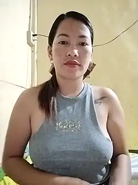 wildxxxGia online show from October 2025 04:41:01 PM