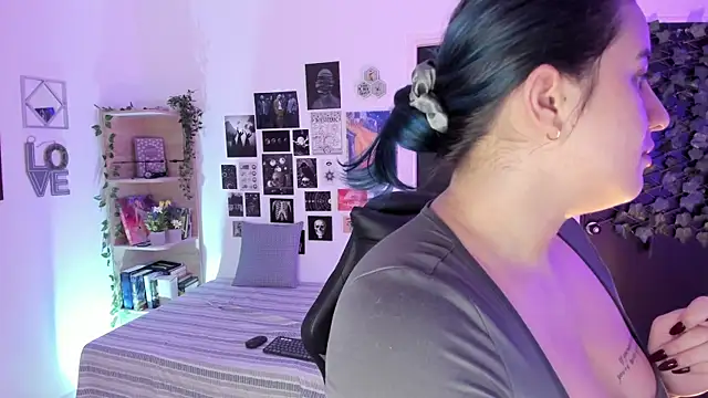 Snapshot of Lana_Herondale chatting on November 2025 09:09:01 AM Lana Herondale online show from November 2025 09:09:01 AM