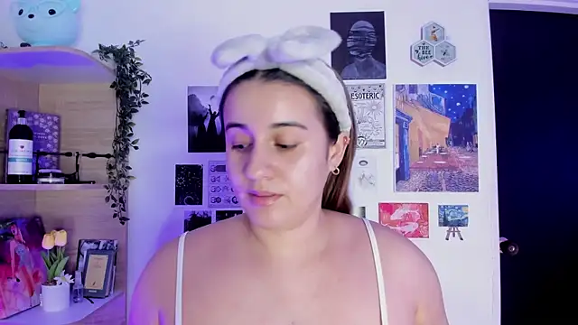 Snapshot of Lana_Herondale chatting on October 2025 09:05:01 PM Lana Herondale online show from October 2025 09:05:01 PM