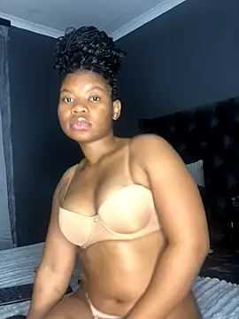 Thick Shawtyy online show from October 2025 11:19:02 PM