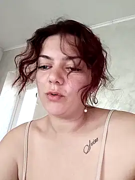 Snapshot of LadyNora chatting on April 2026 05:25:02 AM LadyNora online show from April 2026 05:25:02 AM