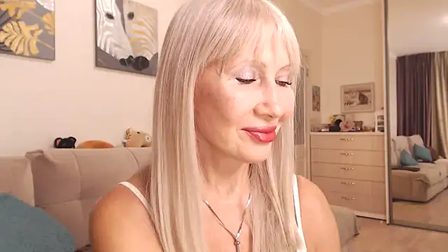 AlisaDeluxe online show from November 2025 02:34:01 AM