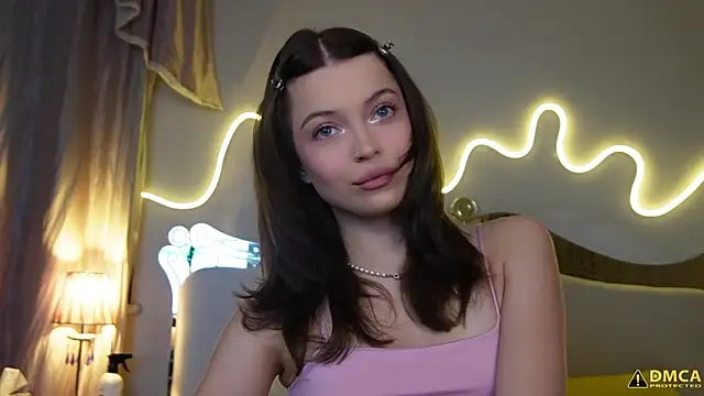 kellypeachcake online show from December 2025 05:18:02 AM