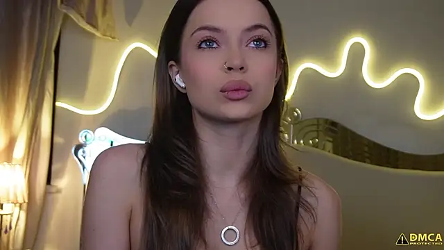 kellypeachcake online show from December 2025 05:20:02 AM