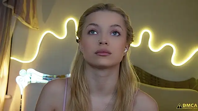 kellypeachcake online show from November 2025 05:17:02 AM