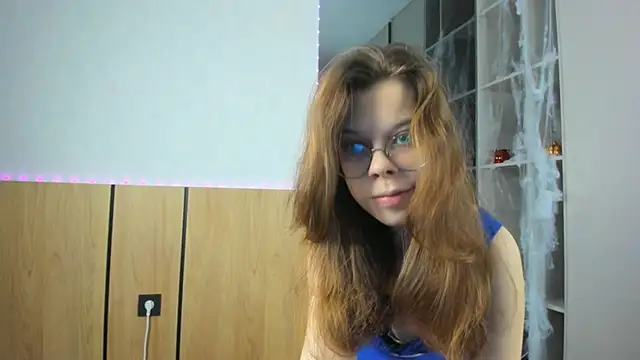 Xonalenei online show from October 2025 08:16:01 PM