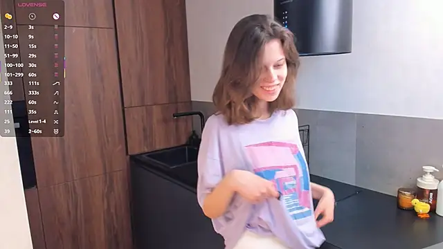 Xonalenei online show from March 2026 08:21:01 PM