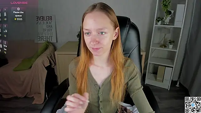 Snapshot of Mia_E1fie chatting on November 2025 09:58:01 AM Mia E1fie online show from November 2025 09:58:01 AM