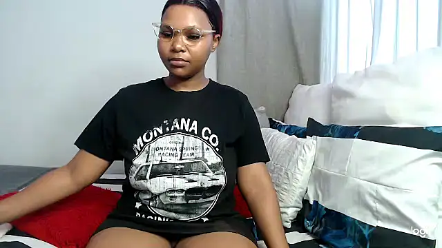 Snapshot of DarrkDeeva68 chatting on November 2025 06:51:02 AM DarrkDeeva68 online show from November 2025 06:51:02 AM