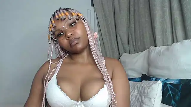 Snapshot of DarrkDeeva68 chatting on November 2025 05:02:01 PM DarrkDeeva68 online show from November 2025 05:02:01 PM